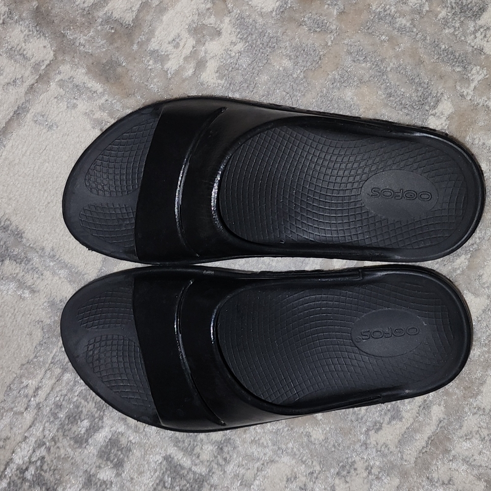OOFOS Ooahh Luxe Black 9 M